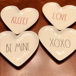 Heart Rae Dunn plates
